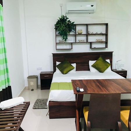 Cinnamon Airport Residencies Катунаяка Экстерьер фото