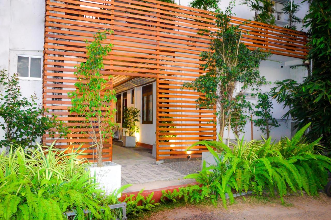 Cinnamon Airport Residencies Катунаяка Экстерьер фото