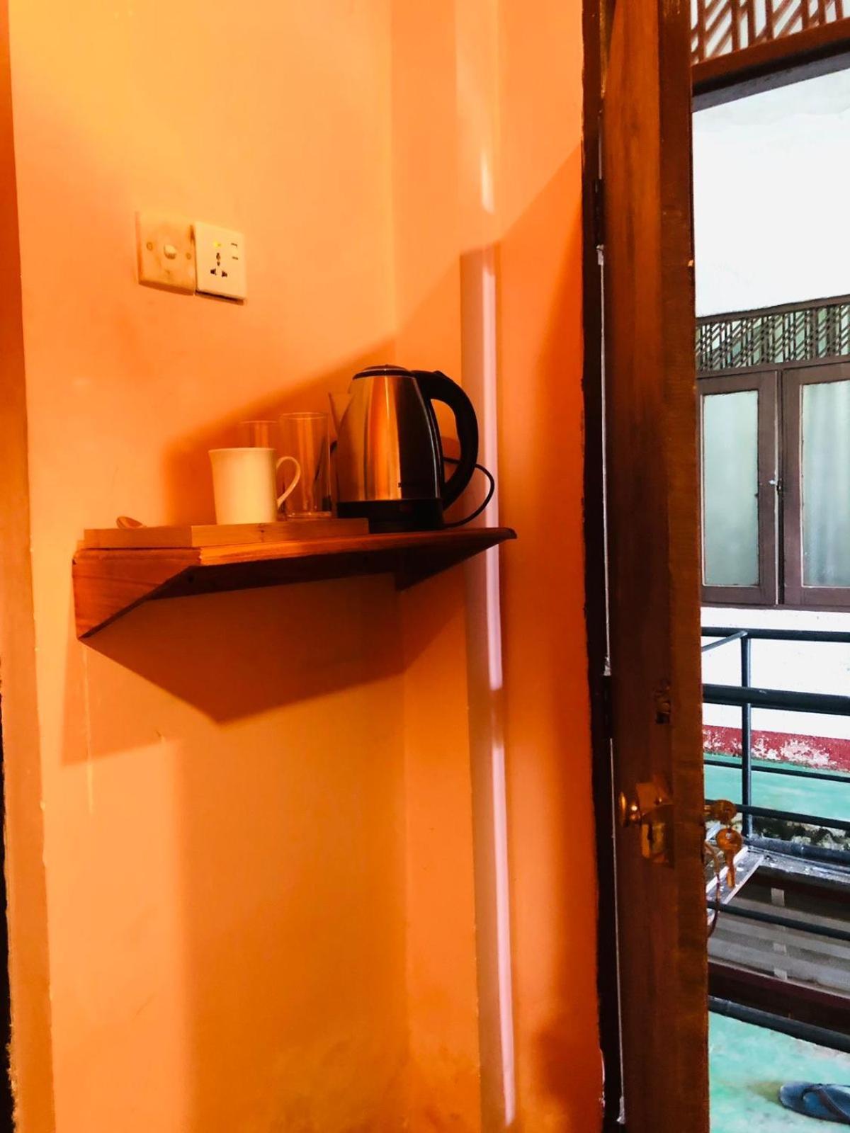 Cinnamon Airport Residencies Катунаяка Экстерьер фото