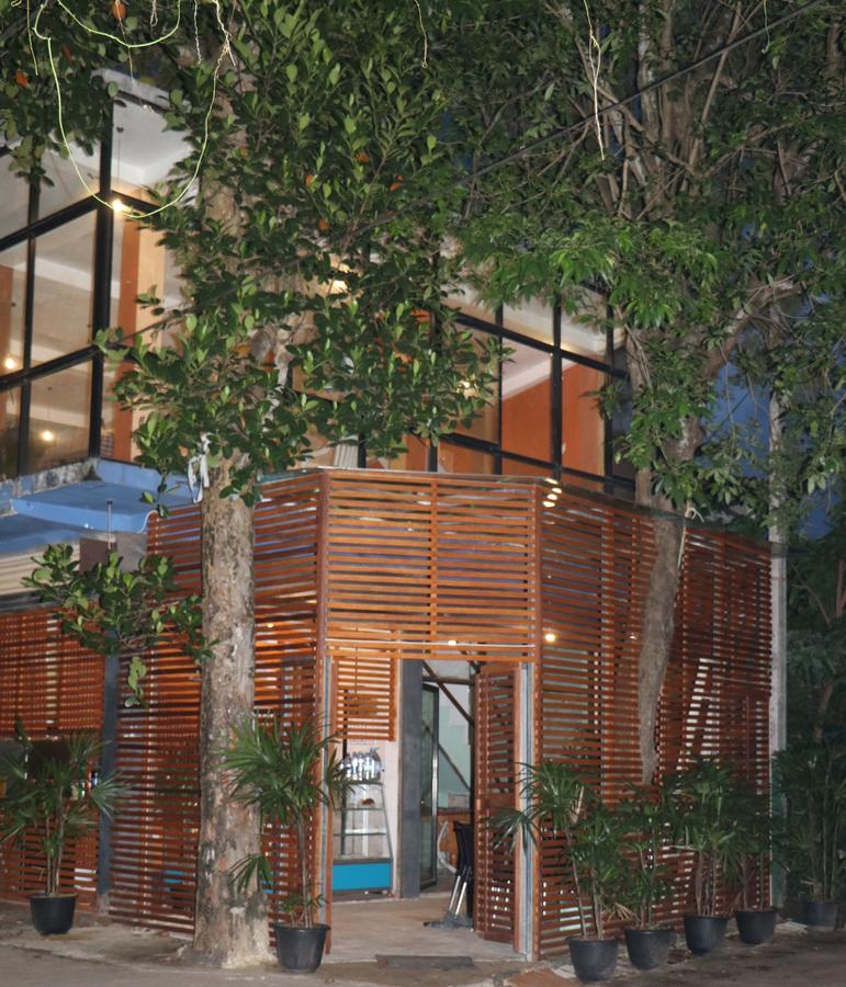 Cinnamon Airport Residencies Катунаяка Экстерьер фото